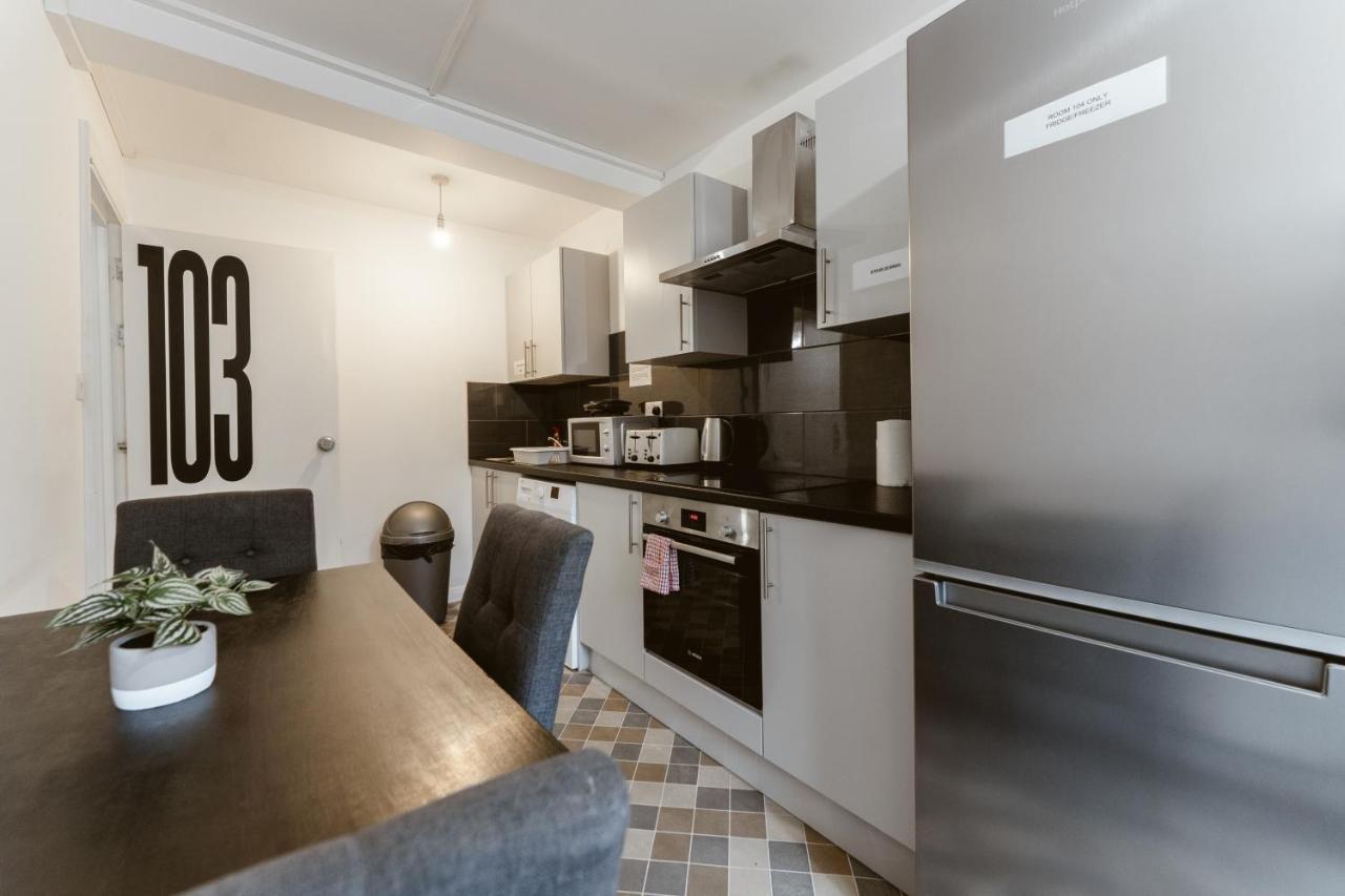 Whitechapel En-Suite Beds To Stay London Exterior photo