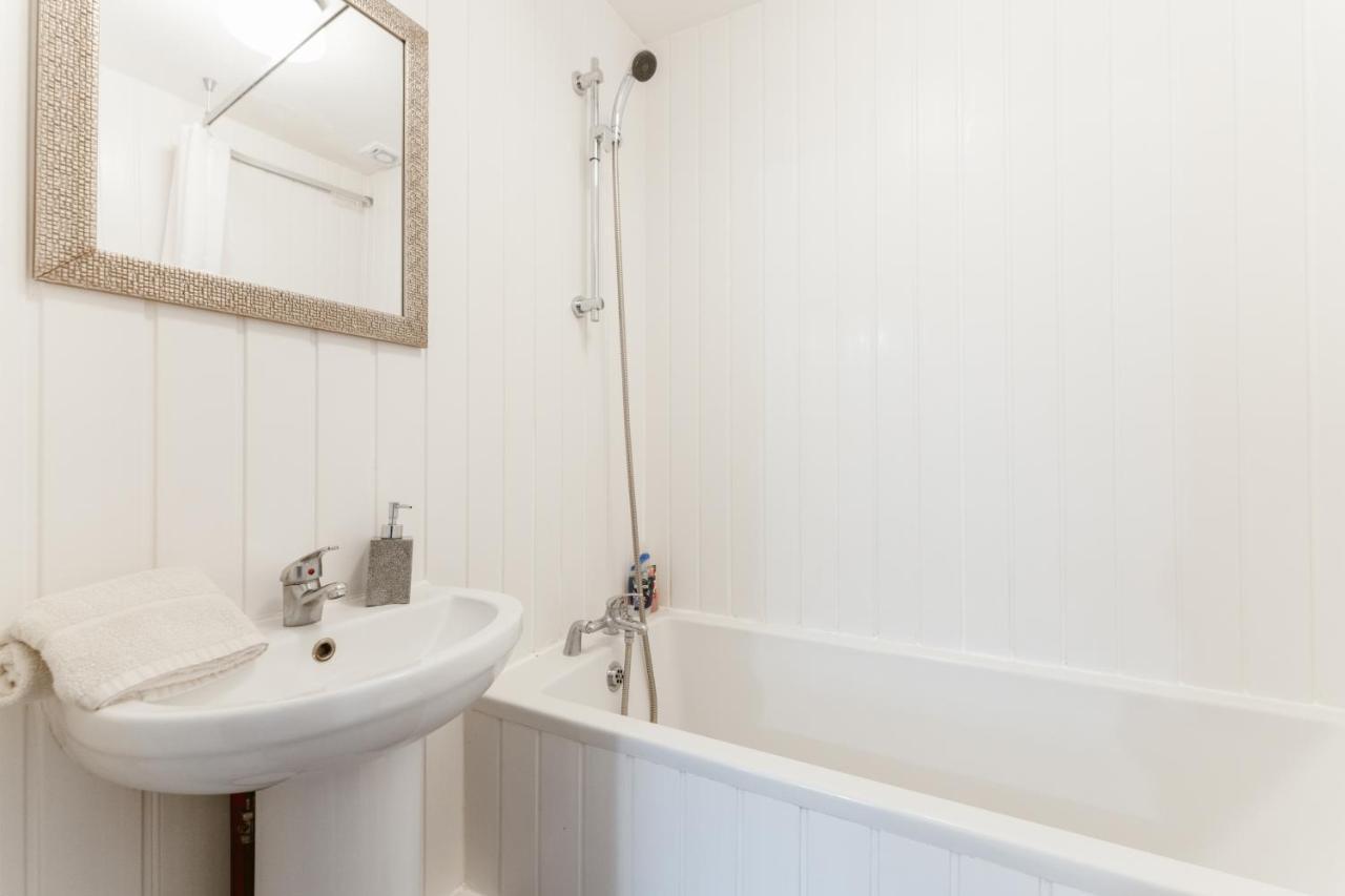 Whitechapel En-Suite Beds To Stay London Exterior photo